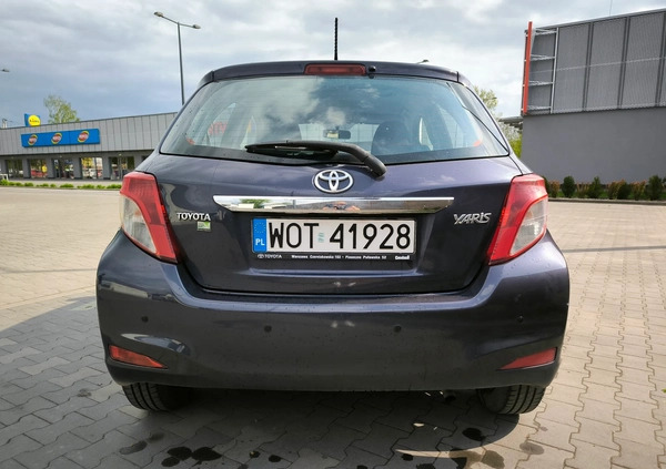 Toyota Yaris cena 23500 przebieg: 203846, rok produkcji 2012 z Otwock małe 121